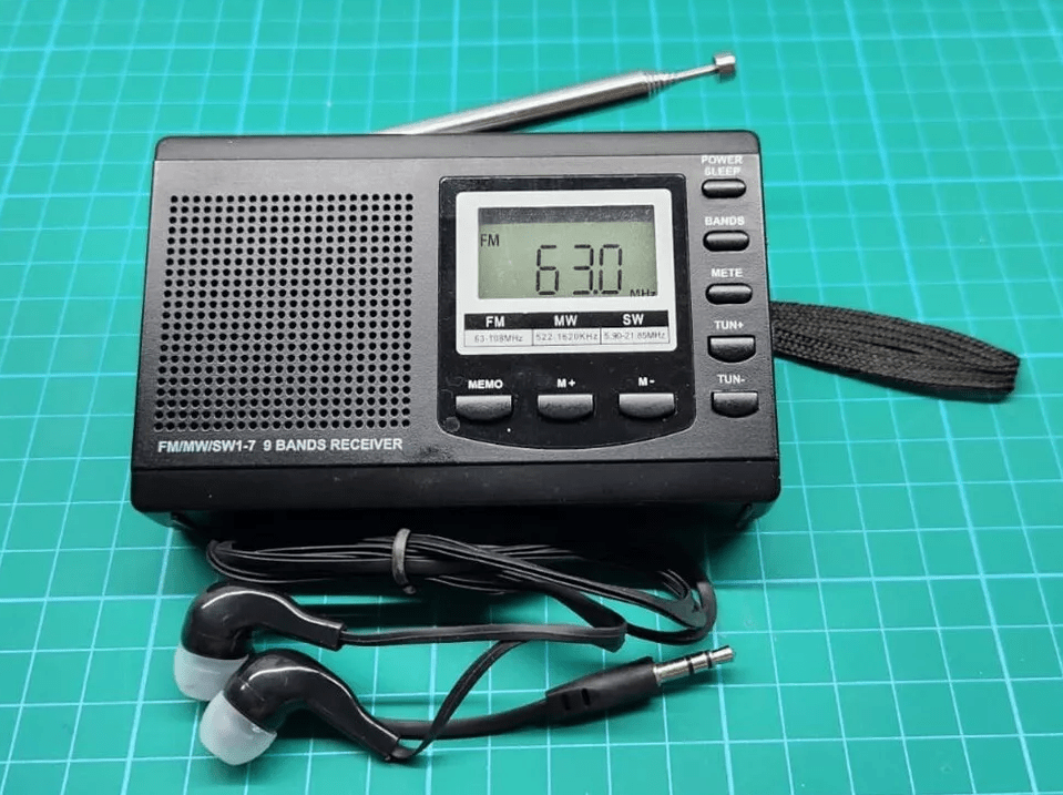 Spy-ILmaster - FM RADIO receiver 63-108Mhz